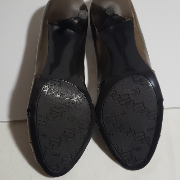 Bandolino Women's Metallic Bronze Gold, Size 7 - Picture 5 of 5